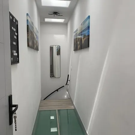 Scottish Thistle Apartment *