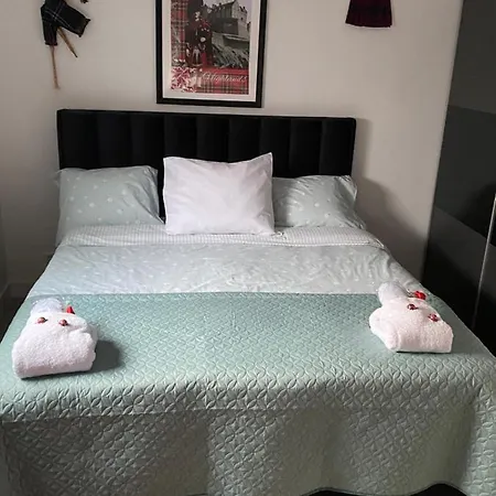 Apartment Scottish Thistle *